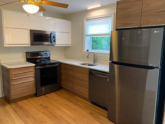 5th image of 213 Roslyn Hills Dr