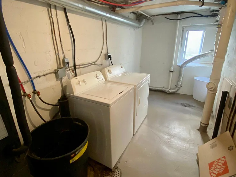 614 Forest Ct #B — Photo 7