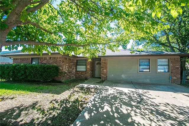 1st image of 206 Southland Dr
