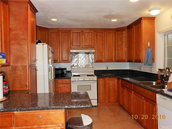 5th image of 18638 Alderbury Dr
