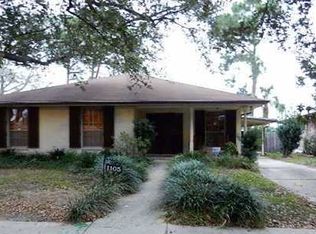 1105 Sena Dr, Metairie, LA 70005