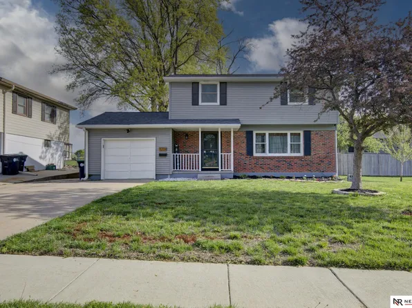 11704 Elm St, Omaha, NE 68144