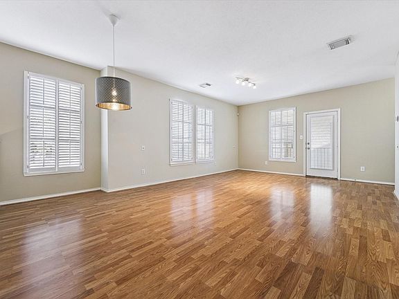 5th image of 1507 Anita St