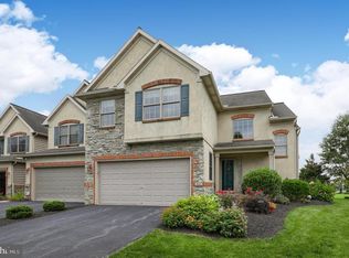 228 Fieldcrest Ln, Ephrata, PA 17522
