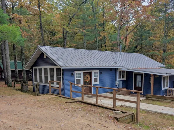 9562 S Rainbow Lake Dr, Baldwin, MI 49304