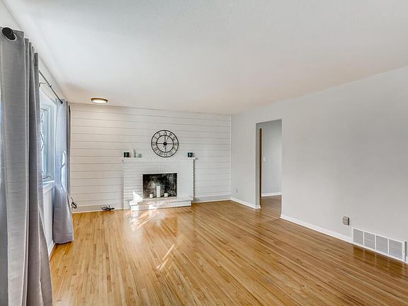 4th image of 6641 Elmwood Dr