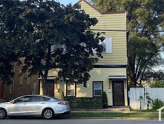 1st image of 13807 Lincoln Ave #1
