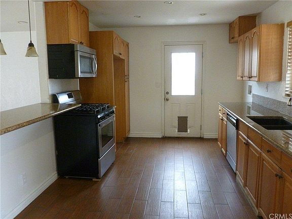 4th image of 1337 S Latona St