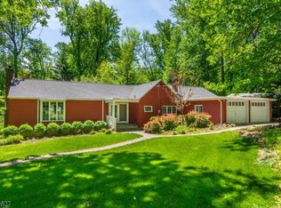 26 Apple Tree Rd, Berkeley Heights, NJ 07922