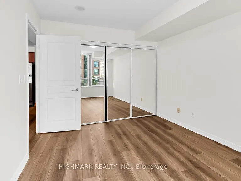509 Beecroft Rd #517 — Photo 13