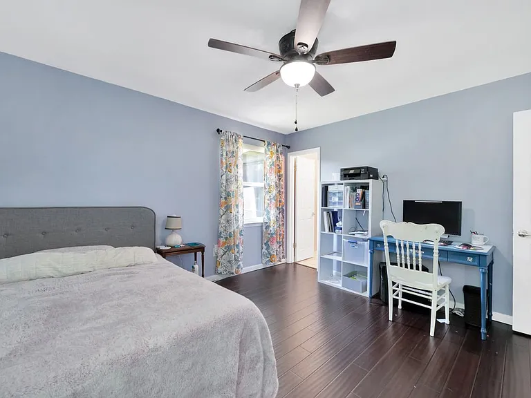1126 Coral Dr — Photo 12