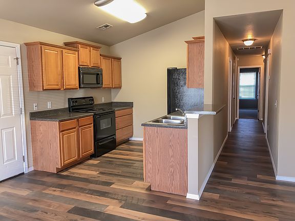 4th image of 2551 Poplar Ct