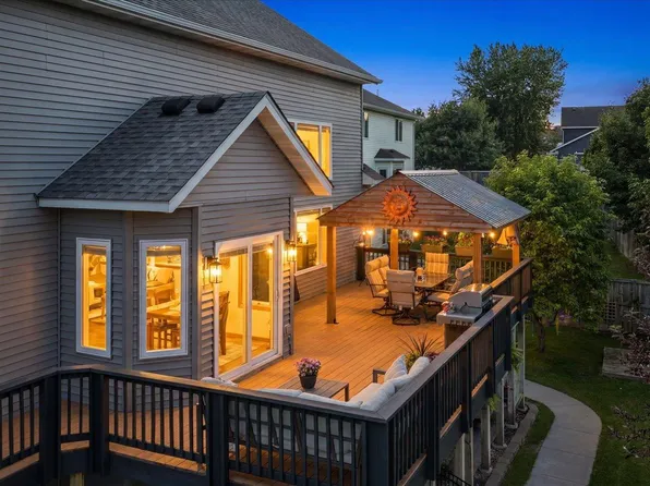 2727 Viola Ct, Shakopee, MN 55379