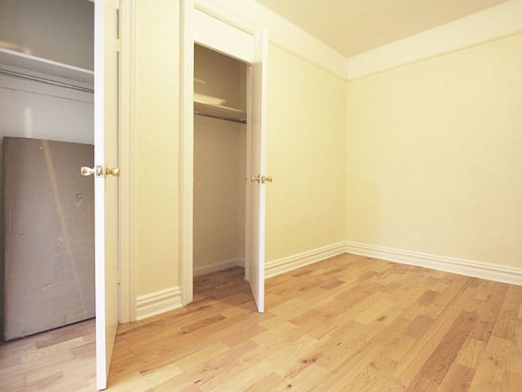 5th image of 565 W 175th St APT 22