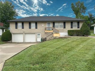 12913 E 41st St S, Independence, MO 64055