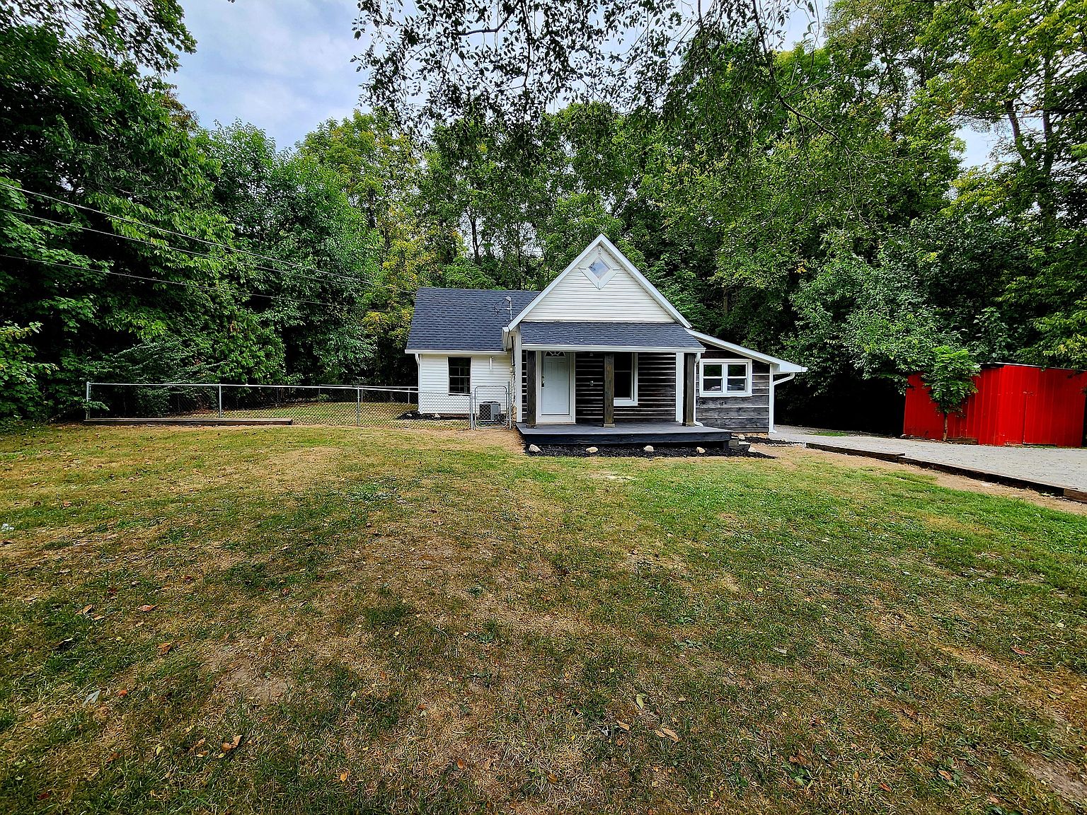 401 W Washington St, Veedersburg, IN 47987 Zillow