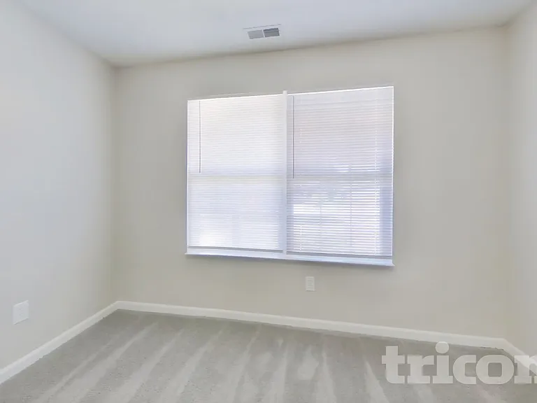 2497 Foxtail Dr — Photo 15