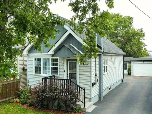 31 Newlands Ave, Hamilton, ON L8H 2T4