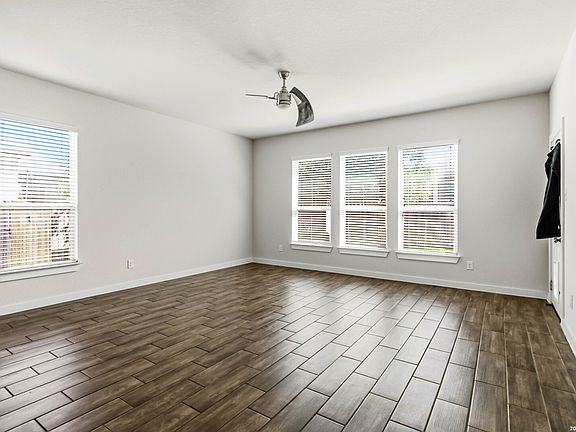 5th image of 10334 FRANCISCO WAY