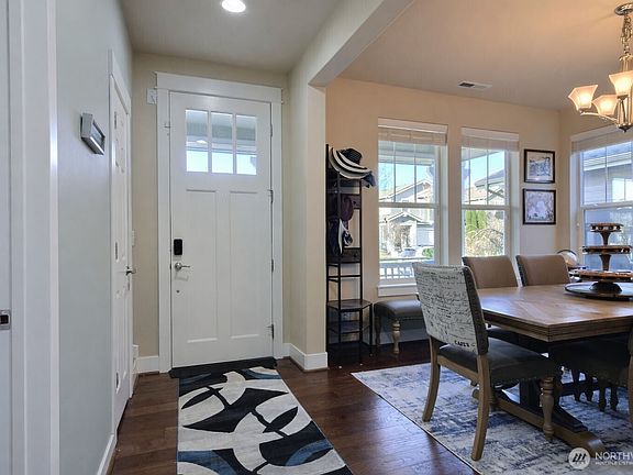 3rd image of 9028 Buttercup Street SE