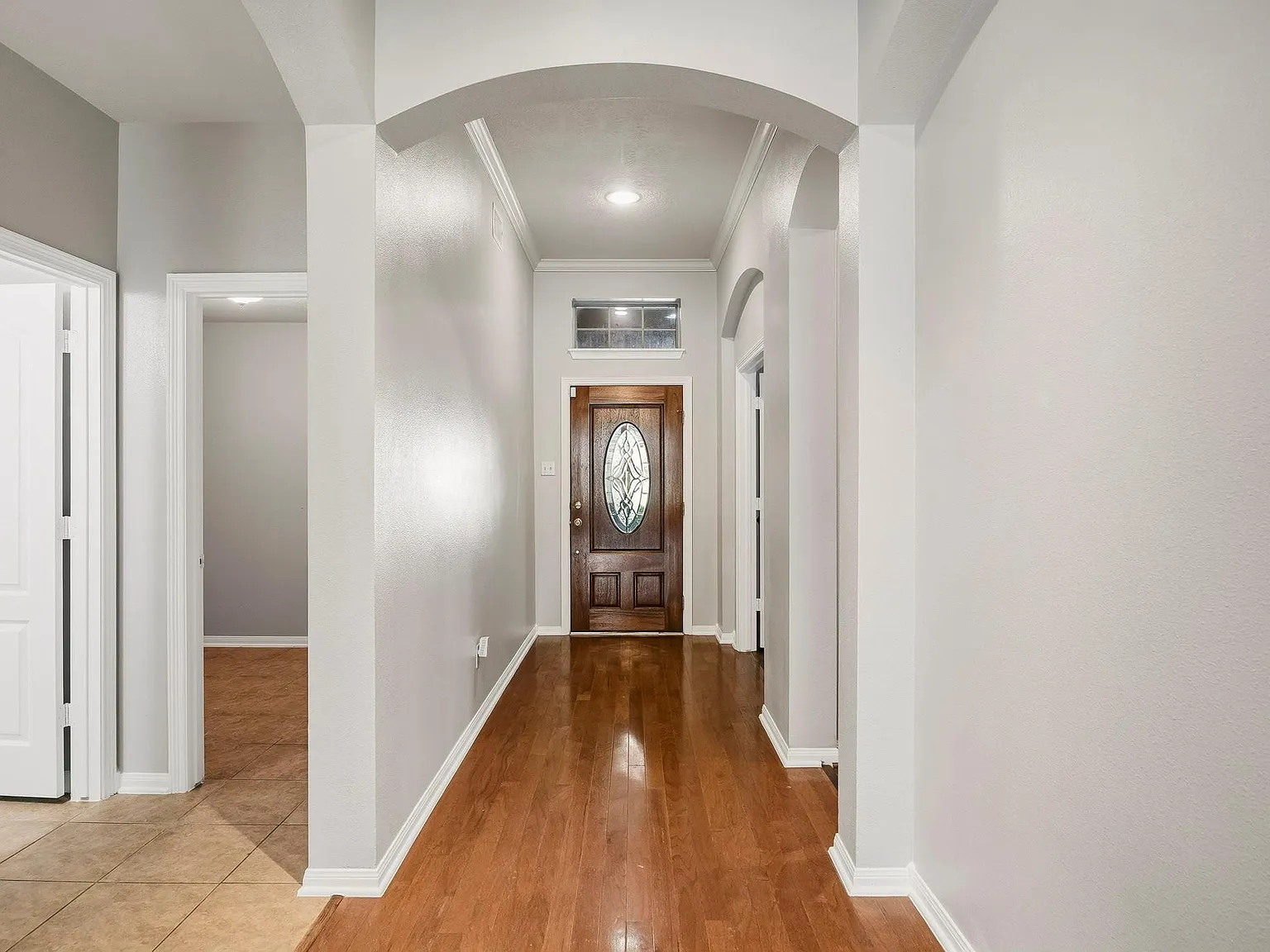 4 bed, 3.0 bath, 2631 sqft, $2,650 — Photo 4