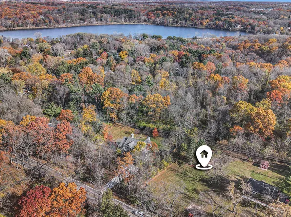 2374 Newport Rd, Ann Arbor, MI 48103