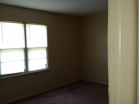3rd image of 1614 NW 43rd St