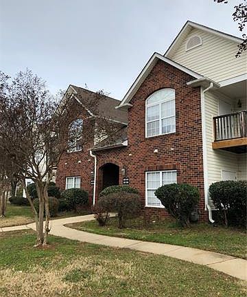2nd image of 2521 Carya Pond Ln