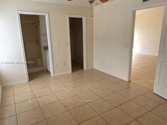 4th image of 411 NE Juanita Pl #411