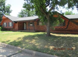 905 Fontana Ln, Del City, OK 73115