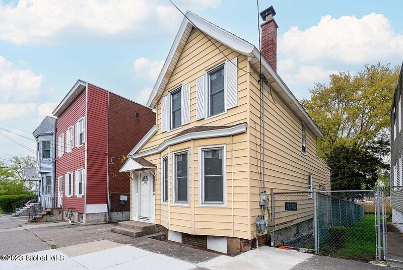 2nd image of 393 Livingston Avenue