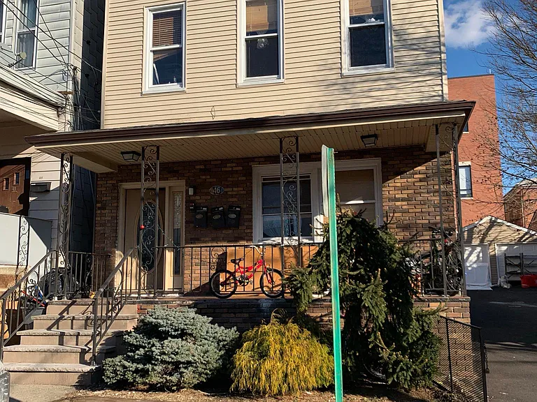 46 Grant St #GROUND FLOOR — Photo 1
