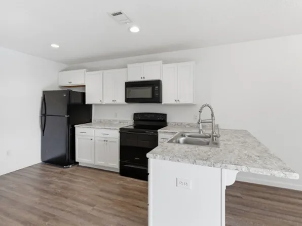 34 Pine St Unit C, Ludowici, GA 31316