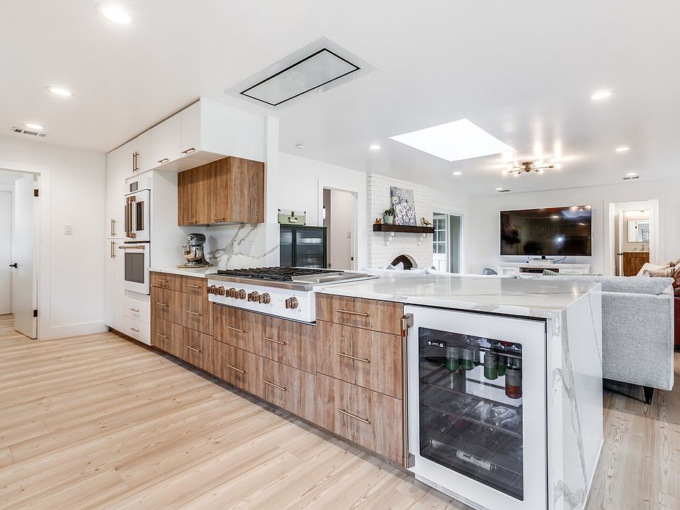 1st image of 7637 La Risa Dr