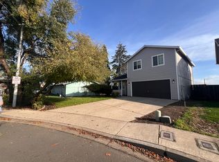 432 Alexander St NE, Salem, OR 97301