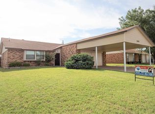 1009 SW 61st St, Lawton, OK 73505