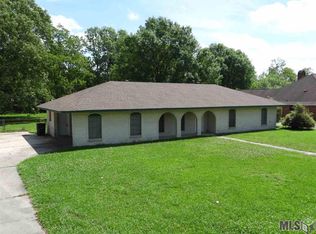 10824 Greencrest Dr, Baton Rouge, LA 70811