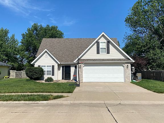 2nd image of 3703 Lupine Dr