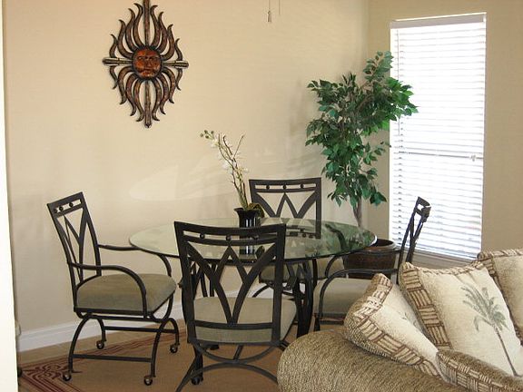 5th image of 126 E Esperanza St #301