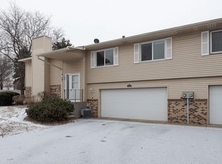 4484 Clover Ln #B, Eagan, MN 55122