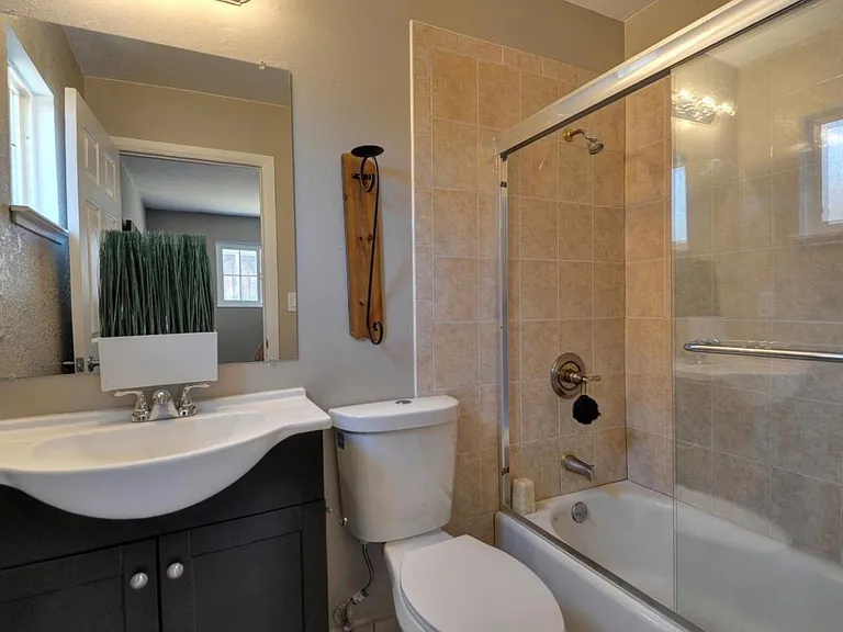458 Holly Way — Photo 6