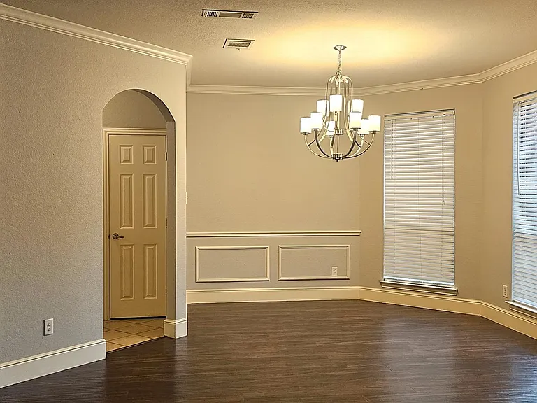 6901 Millerd Pond Dr — Photo 3