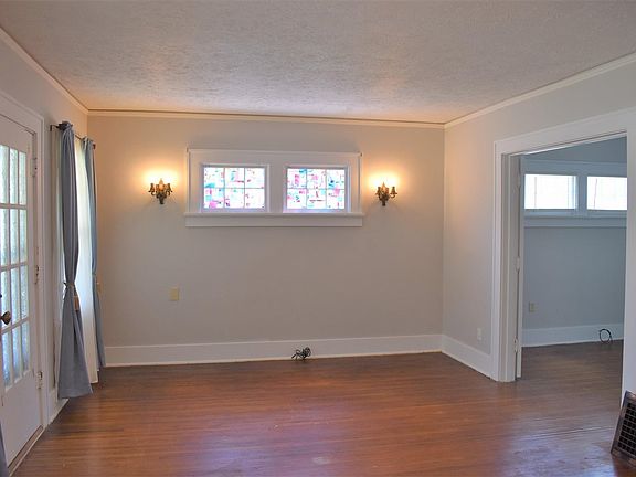 4th image of 1617 Central Ave
