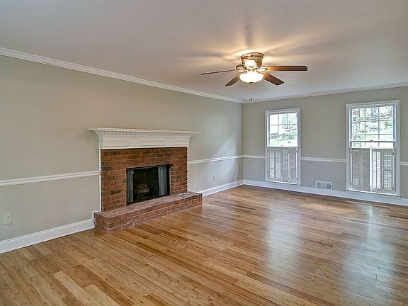 2nd image of 4535 Reva Dr NE