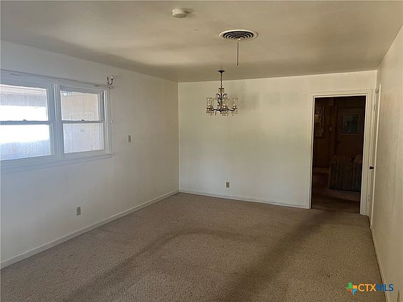 2nd image of 206 W Young Ave