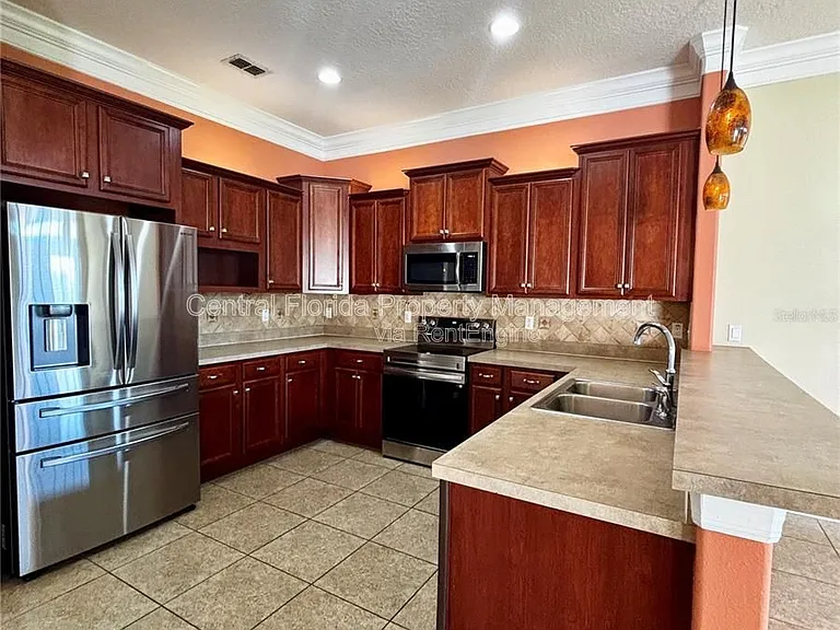 16127 Bristol Lake Cir — Photo 12