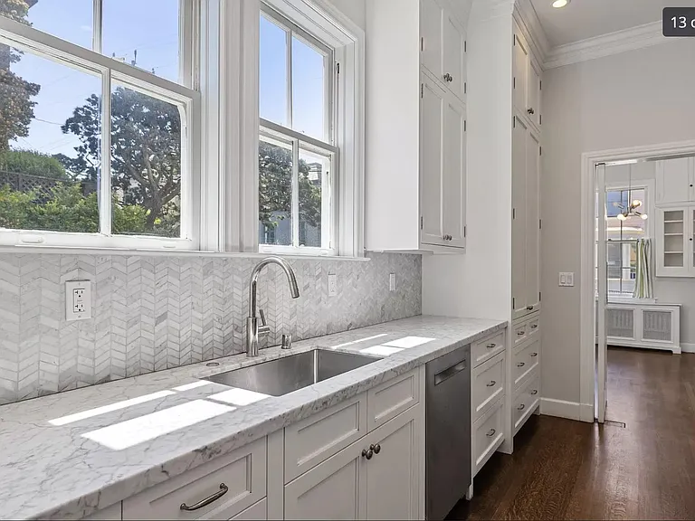 2453 Pacific Ave — Photo 11