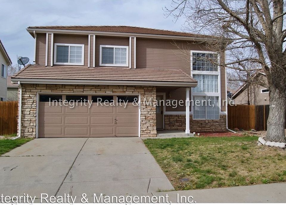 1st image of 19533 E 40th Dr