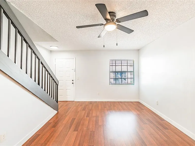 4907 W McElroy Ave #H209 — Photo 8