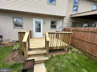 40 Orchard St, Hanover, PA 17331